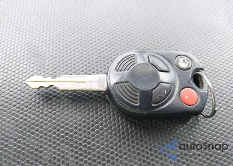 2009 Ford Escape Limited z USA, uszkodzony, nr VIN 1FMCU94739KA24836